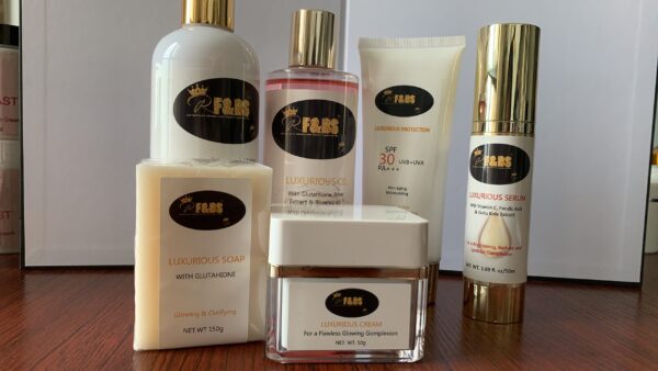 6 PCS LUXURIOUS SET: Luxurious lotion, oil, soap, face cream, serum, sunscreen